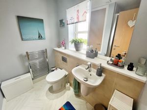 En suite- click for photo gallery